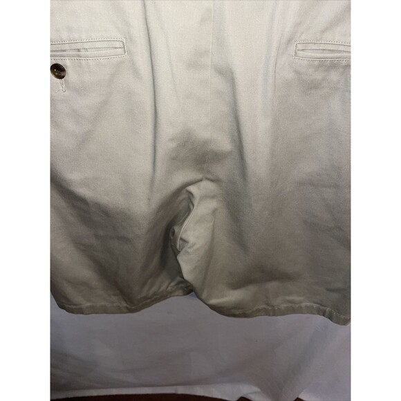 Roundtree & Yorke Golf Shorts Mens Sz 44 Khaki Chino Pockets Zip Fly Belt Loops - Picture 12 of 12